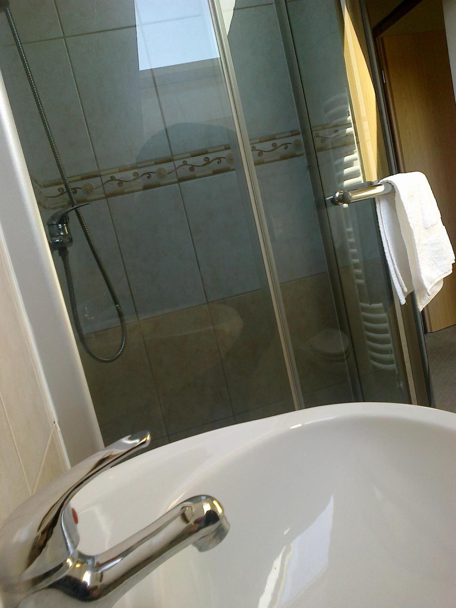 Gyoergyey Kastely Panzio Es Etterem Hotell Tápiógyörgye Exteriör bild