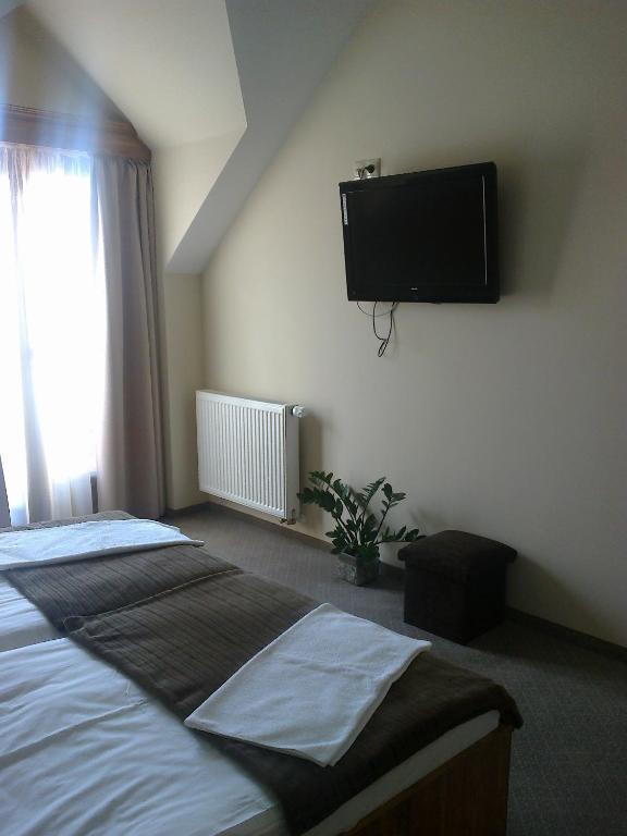 Gyoergyey Kastely Panzio Es Etterem Hotell Tápiógyörgye Rum bild